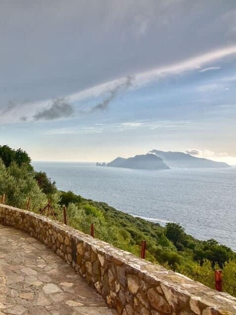 Aperi-trekking a Punta Campanella